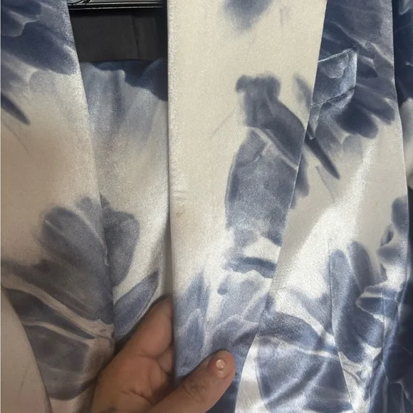 Twisted Tailor Blue and White Velvet Suit - Picture 4 of 6